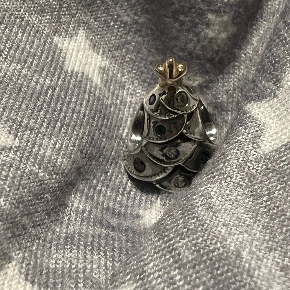 Pandora Christmas Tree Charm - Picture 4 of 6